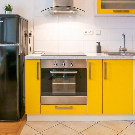 Yellow Apartment Ostrava Eksteriør bilde