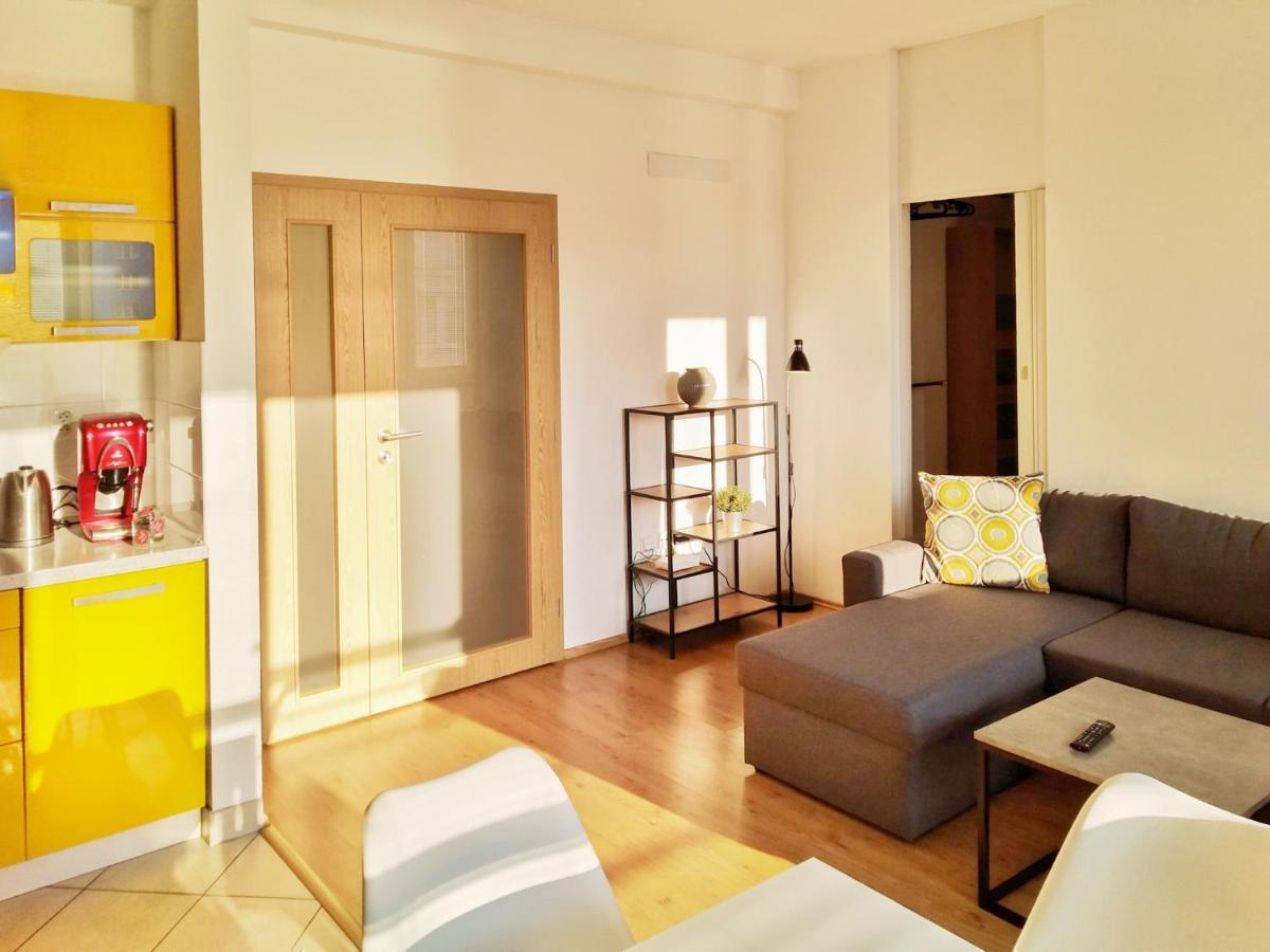 Yellow Apartment Ostrava Eksteriør bilde