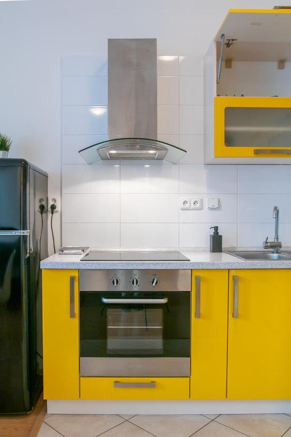 Yellow Apartment Ostrava Eksteriør bilde